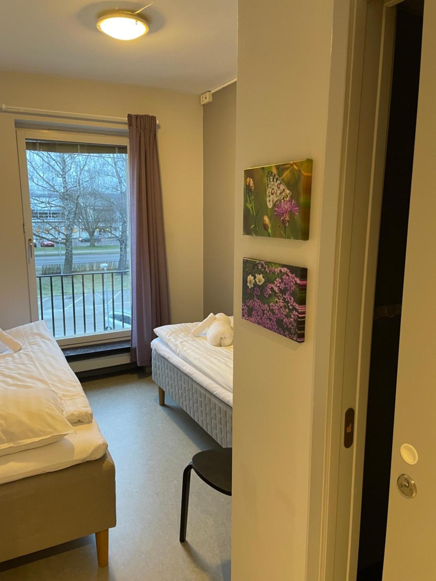 Broholm Bed&Breakfast Лидшьопинг Стая снимка