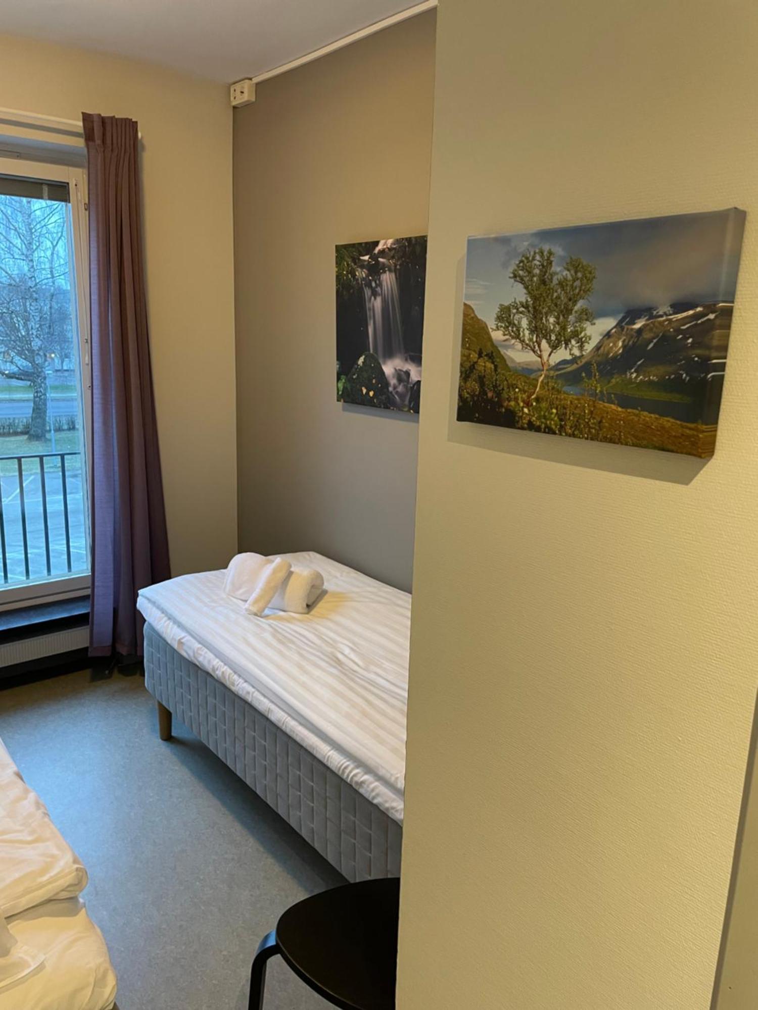 Broholm Bed&Breakfast Лидшьопинг Стая снимка
